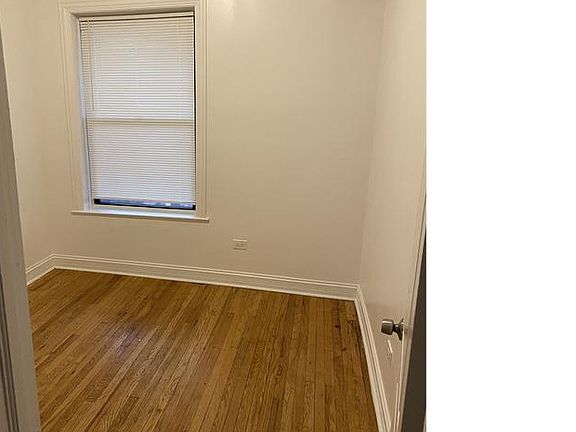 2nd image of 5618 S Michigan Ave APT 3