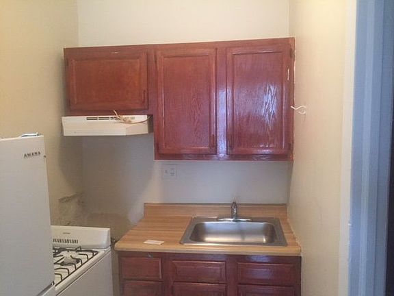 4th image of 3607 30th Ave APT 3F