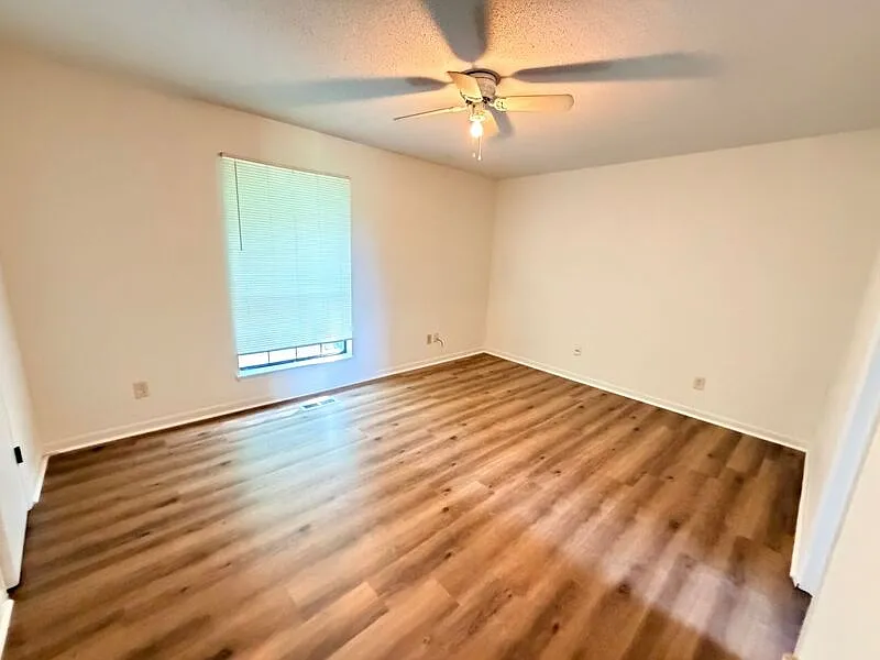 2 bed, 2.0 bath, 1268 sqft, $1,250 — Photo 4