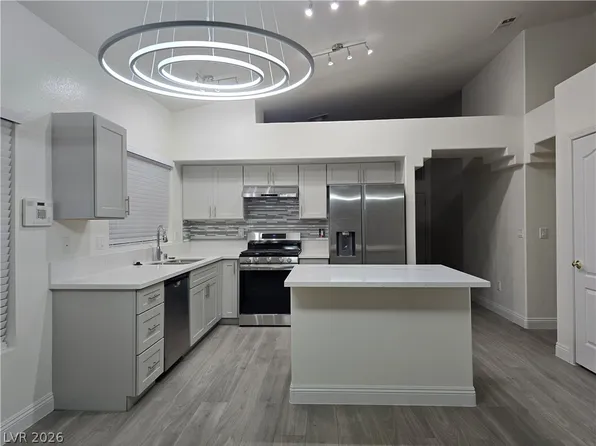 1534 Woodward Heights Way, North Las Vegas, NV 89032