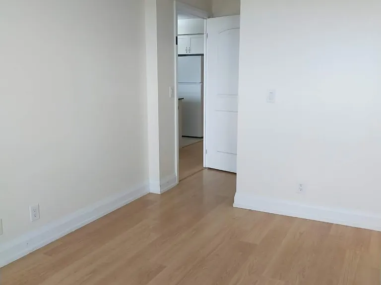 1070 Sheppard Ave W #1207 — Photo 5