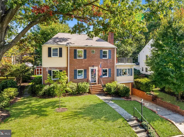 1407 N Illinois St, Arlington, VA 22205