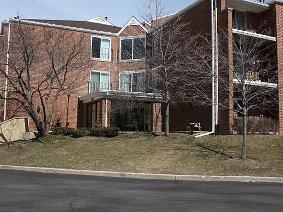 2nd image of 815 Leicester Rd APT 104A