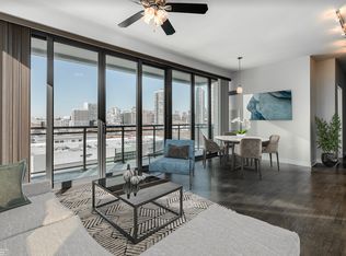 340 N Desplaines St #1604, Chicago, IL 60661