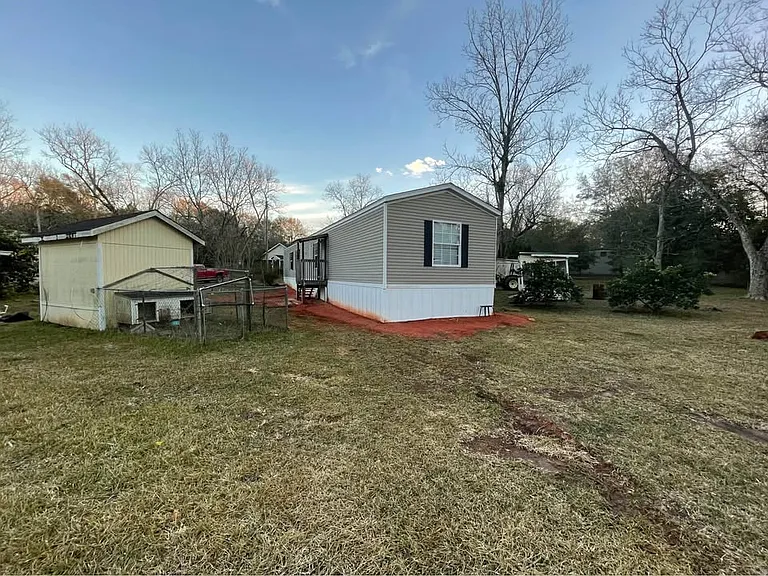 7730 Roberson St — Photo 3