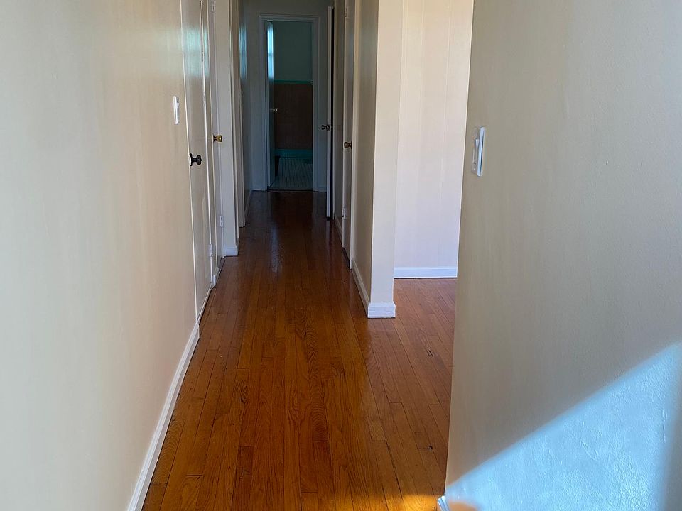 1st image of 146 Belknap Ave Floor 2
