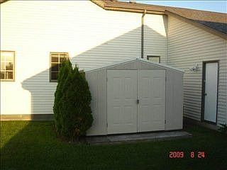 3rd image of 4109 Sandstone Dr