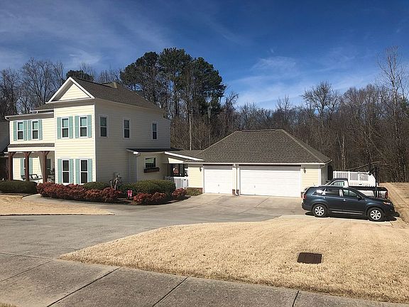 3rd image of 140 Pavilion Dr