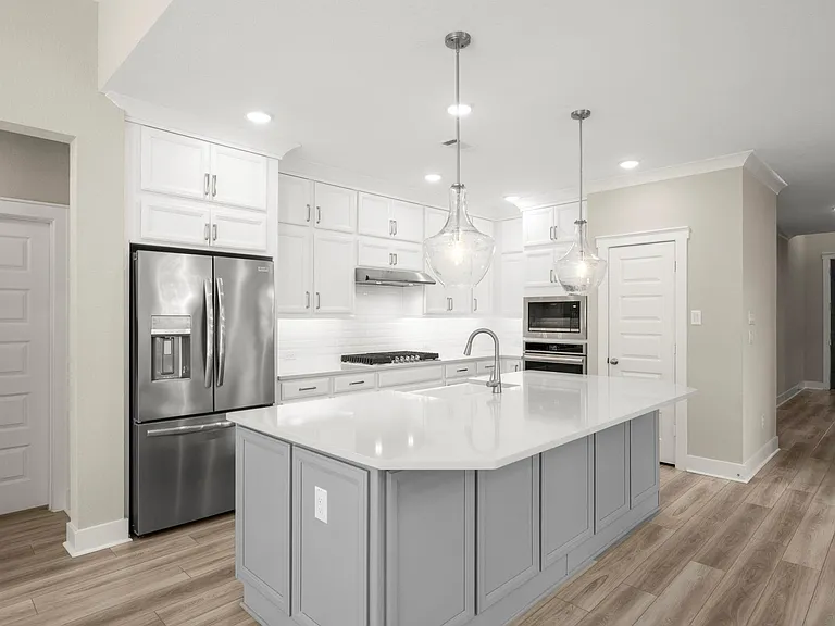 311 Pilazzo St — Photo 9