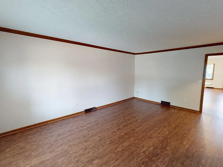 5483 Archway Dr — Photo 6