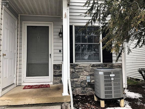 2nd image of 106 Landing Ln APT A