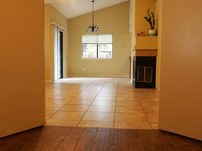 12805 Staton Dr — Photo 7