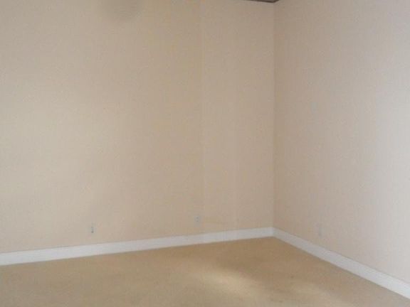 5th image of 10714 Versailles Blvd