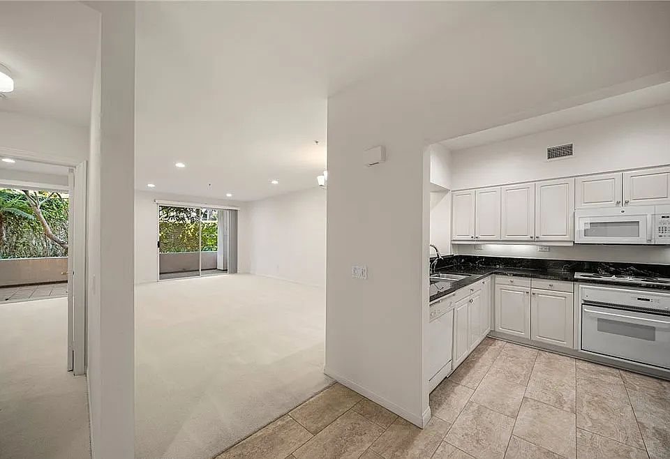 25422 Sea Bluffs (6)_01202026