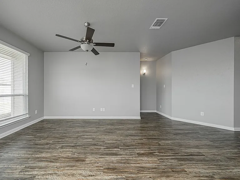 8227 Blue Field Dr — Photo 6