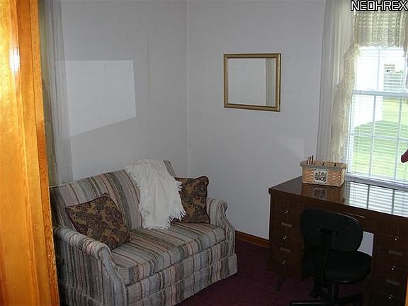 5th image of 1525 Meadowbrook Ave