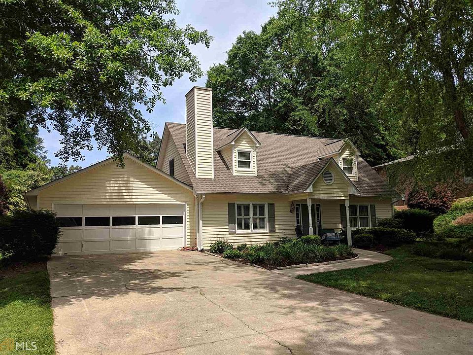1st image of 576 Long Oak Dr
