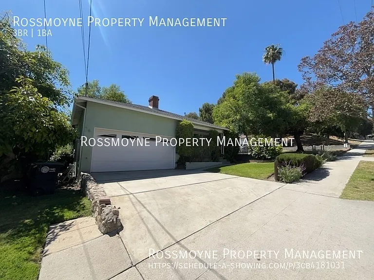 4633 New York Ave — Photo 2