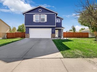 745 SW Lago, Mountain Home, ID 83647