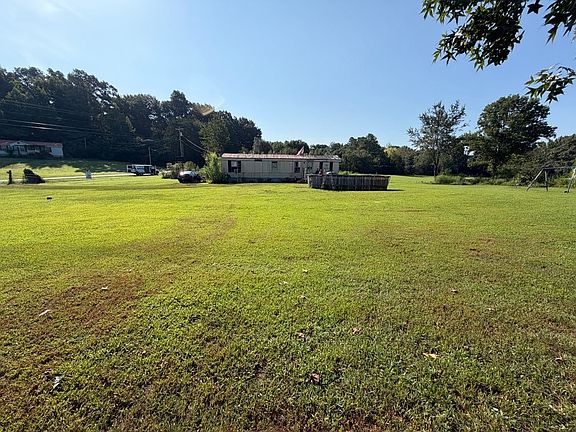 5th image of 144 Old Poplar School Rd
