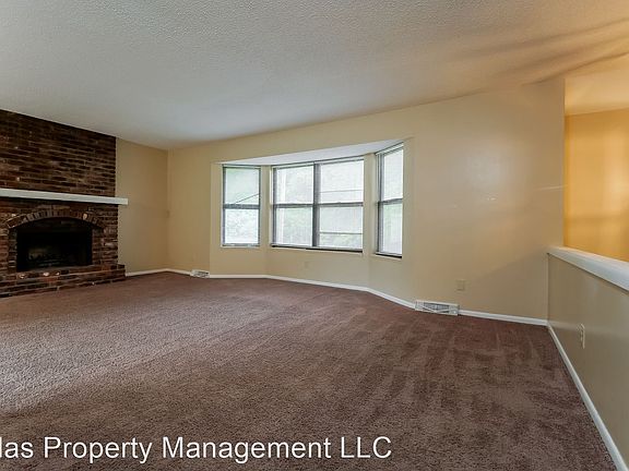 3rd image of 7603 Booth Ave