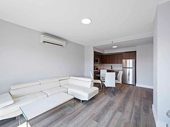 2nd image of 1111 Foster Ave #208