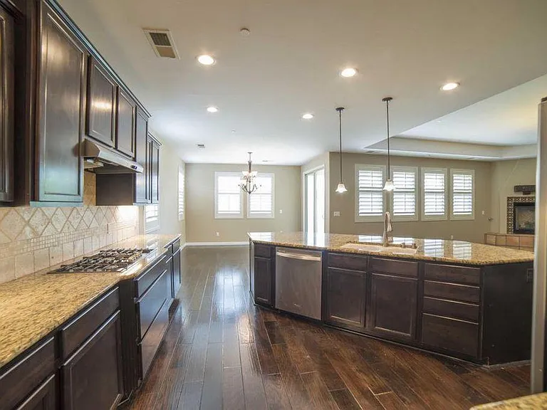 12715 Eversham Dr — Photo 16