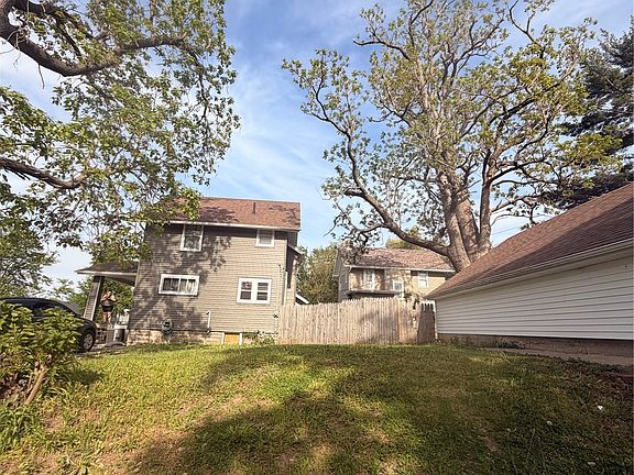 5th image of 1507 Hinkley Ave NW