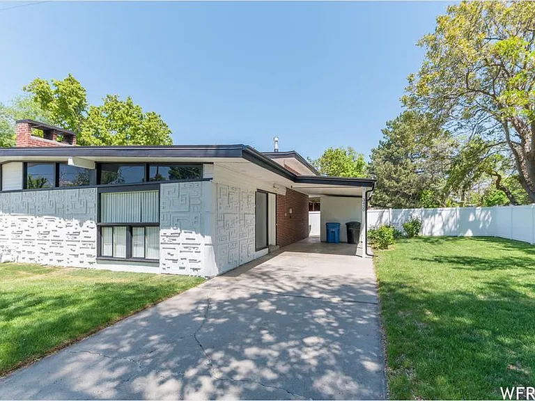 3430 S 2000 E — Photo 1