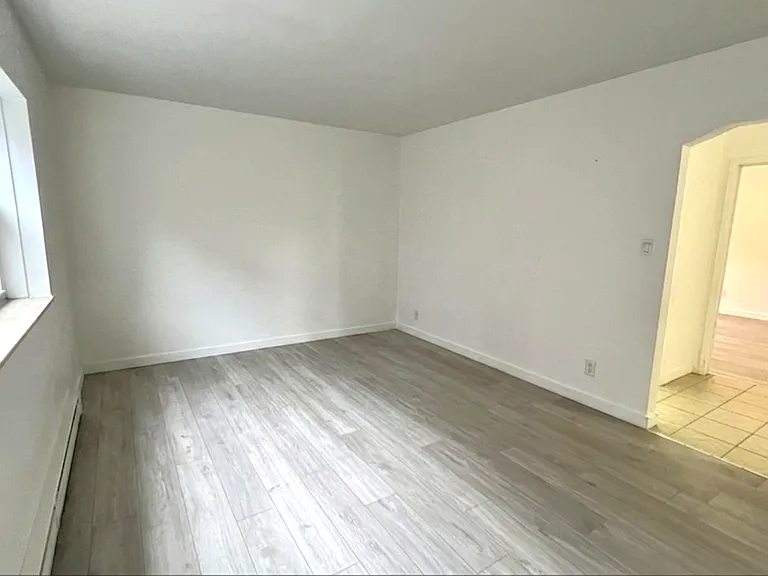 1218 Fennell Ave E #3 — Photo 9