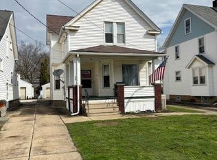 38 E Madison Ave, Niles, OH 44446