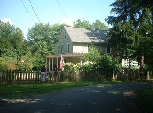 7 McCauley Ln, Round Hill, VA 20141