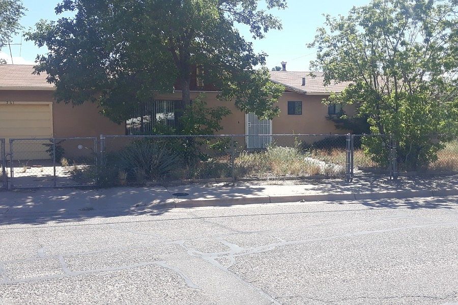 1st image of 1561 Navajo Dr