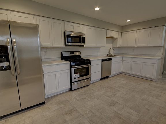 4th image of 5125 W 49th St
