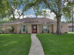 15607 Falling Creek Dr, Houston, TX 77068