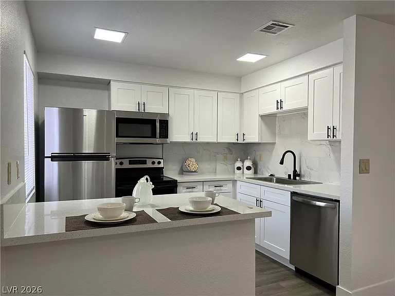 5080 Indian River Dr #360 — Photo 6