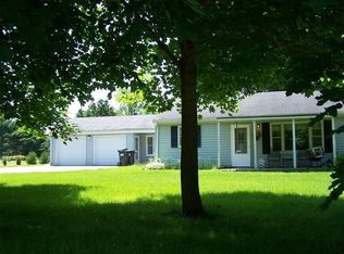 48 E Auburn Dr, Beloit, WI 53511