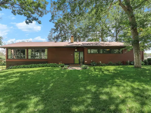 789 Viking Dr E, Little Canada, MN 55117