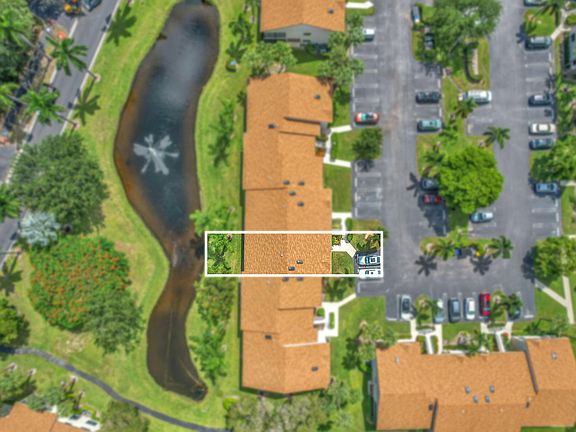 3rd image of 3318 Lucerne Park Drive