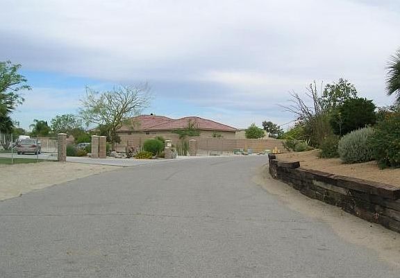 4th image of 41290 Carter Ln
