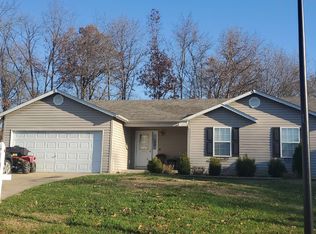 83 Great Owls Way, Winfield, MO 63389