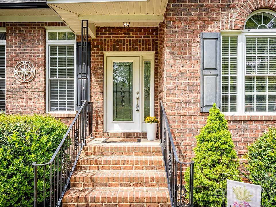 7867 Golf Course Dr N, Denver, NC 28037 | MLS #4355635 | Zillow