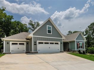 5 Kendal Dr, Bella Vista, AR 72714