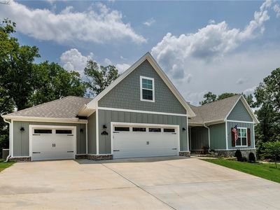 5 Kendal Dr, Bella Vista, AR, 72714