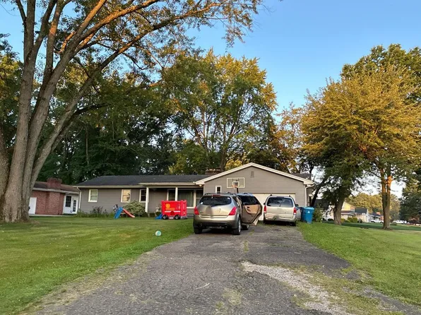 600 Highland Park Dr, Akron, OH 44319