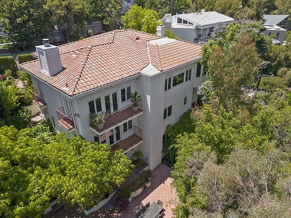 2nd image of 632 Hanley Ave