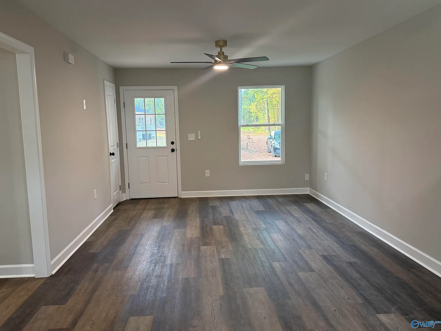 2 bed, 2.0 bath, 900 sqft, $2,200 — Photo 3