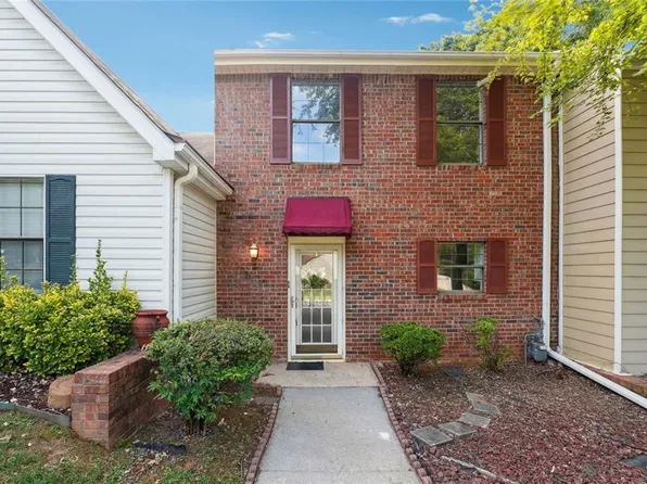 1070 Travelers Trl NW, Kennesaw, GA 30144