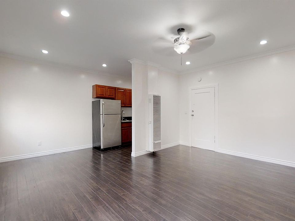 1st image of 5522 Sierra Vista Ave APT 12
