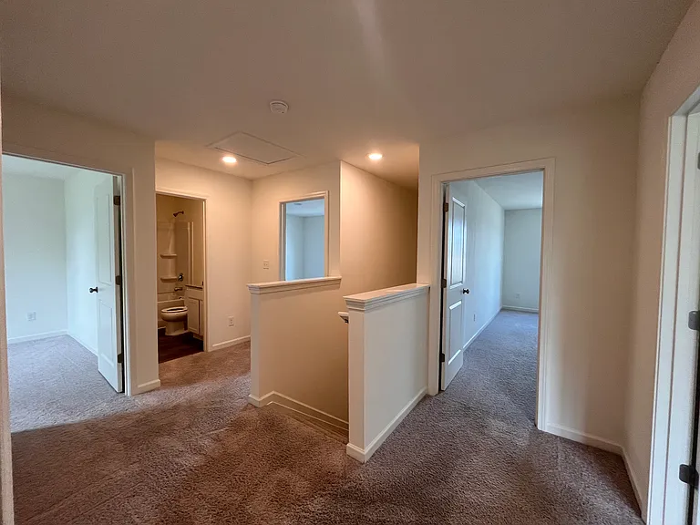 235 Isabella Way — Photo 5